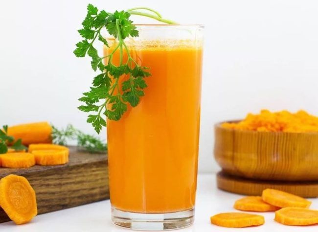 Як і чим відіпрати морквяний сок з одягу легко і швидко