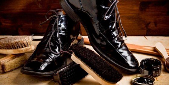 Догляд за взуттям