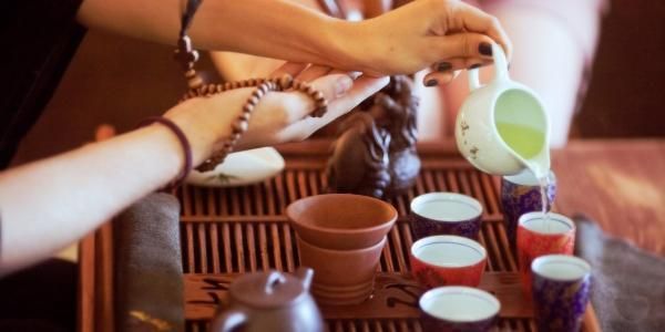 Організація чайної майстер-класу по чайній церемонії на корпоративі: правила підготовки та етапи проведення