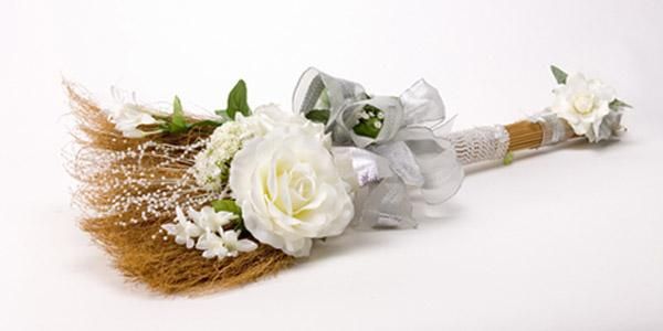 Вибираємо оригінальний подарунок нареченій на весілля: практичні, романтичні і жартівливі ідеї