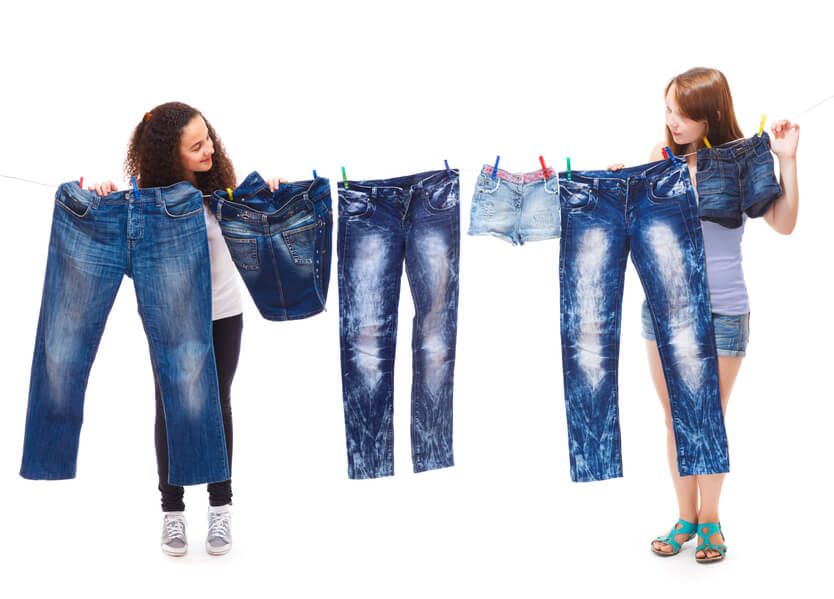 Як позбутися від плям на джинсах різного типу