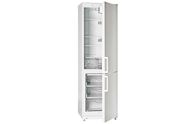 Холодильник Атлант 4024-000 з відкритими дверцятами