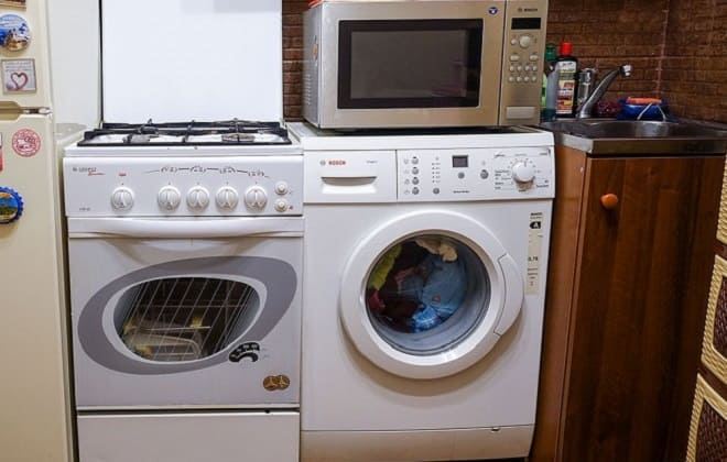 Чи можна вдома ставити мікрохвильовку на пральну машину автомат