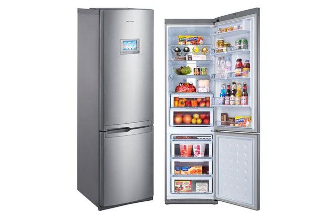 Новий холодильник Самсунг з екраном