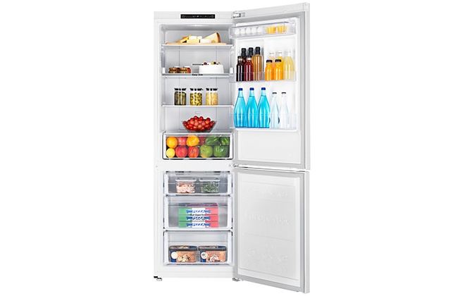 Холодильник Samsung RB30J3000WW з продуктами