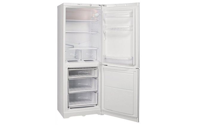 Холодильник Stinol STS 167 всередині