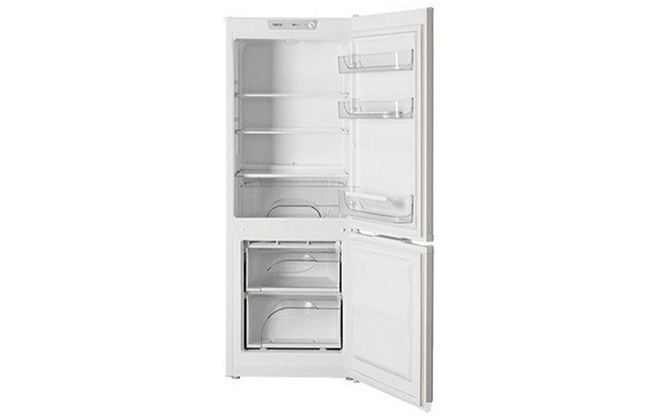 Холодильник Атлант ХМ 4208-000 всередині