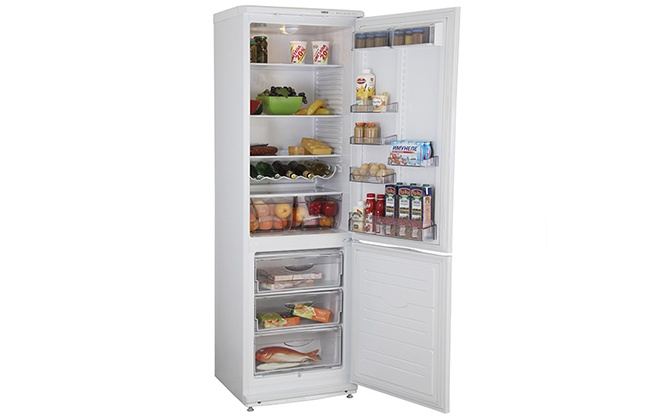 Холодильник Атлант 6024-031 з відкритими дверцятами