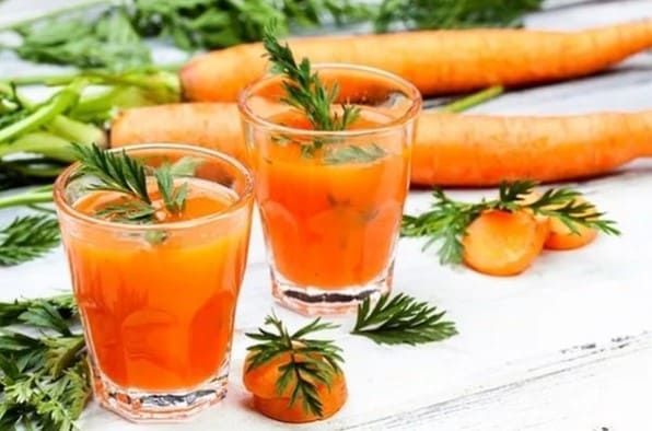Як і чим відіпрати морквяний сок�� з одягу легко і швидко