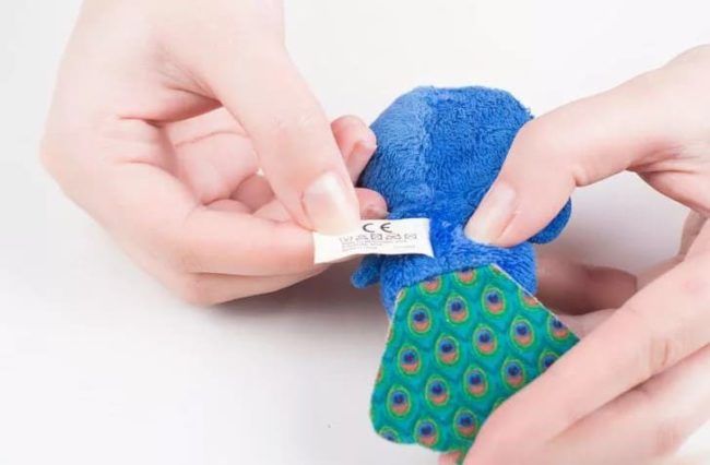 2 способи безпечної прання подушок і іграшок антистрес