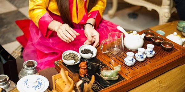 Організація чайної майстер-класу по чайній церемонії на корпоративі: правила підготовки та етапи проведення