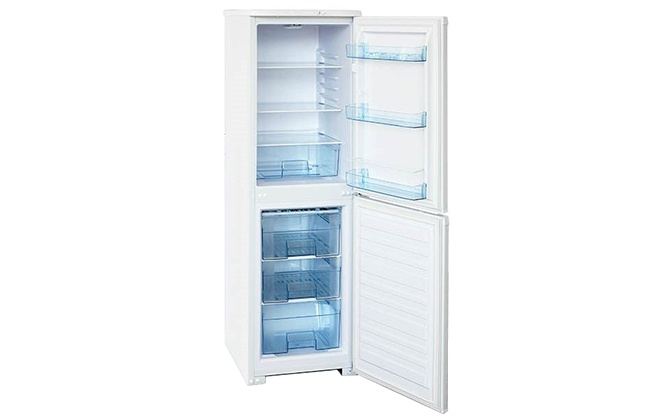 Холодильник Бірюса 120 з відкритими дверцятами