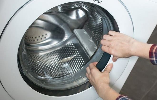 Як самостійно відкрити пральну машинку